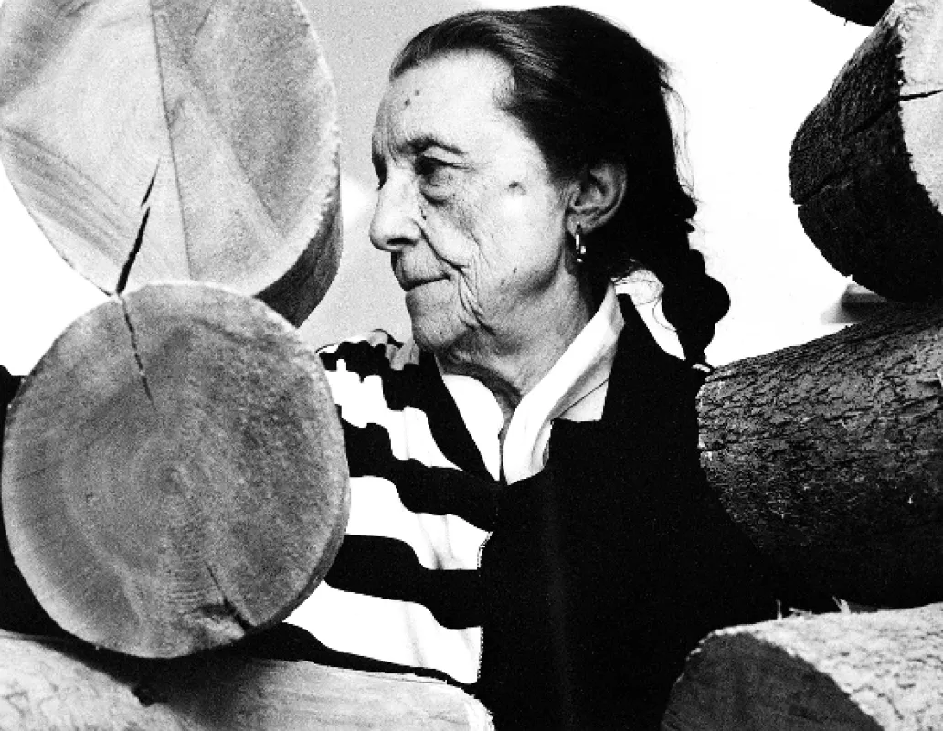 Louise Bourgeoisová: Sochařské emoce - fotogaléria
