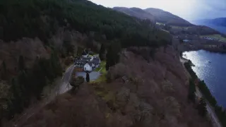 Nestvůra z Loch Ness (3)