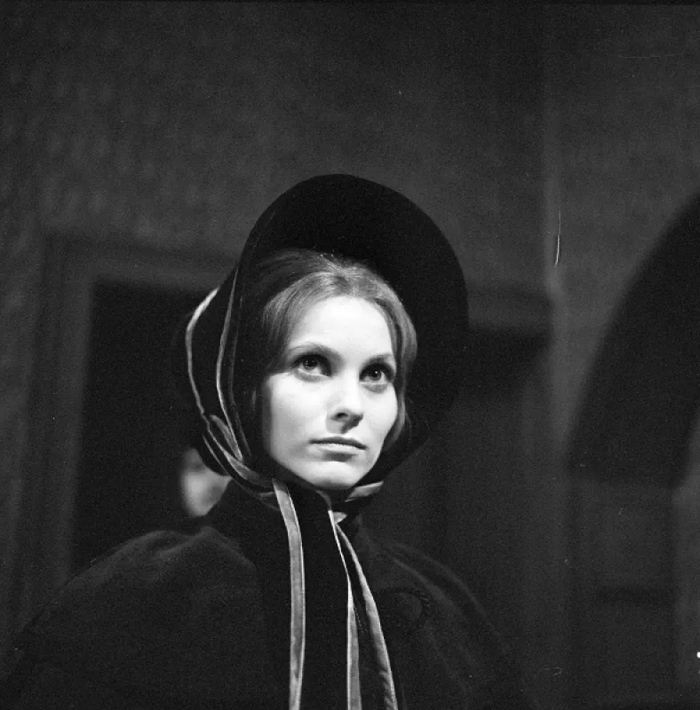 Jana Eyrová, 1972 - fotogaléria