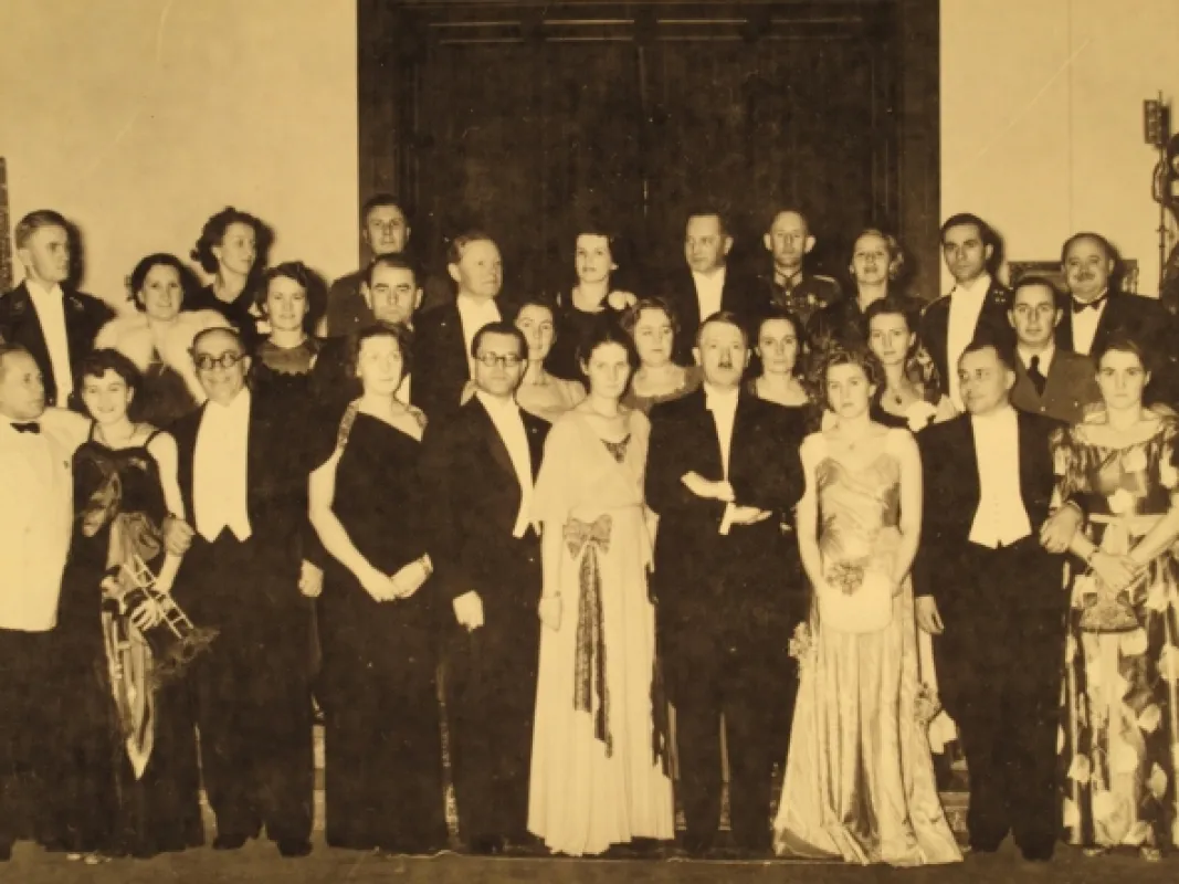 Hitlerův dvůr - fotogaléria