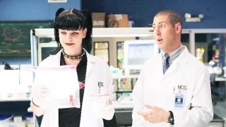 NCIS - Námorný vyšetrovací úrad III (9)