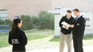 NCIS - Námorný vyšetrovací úrad V (10)