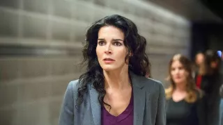 Rizzoli & Isles: Vraždy na pitevně VI (1)