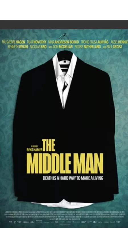 Posol zlých správ (The Middle Man), 2021 - fotogaléria