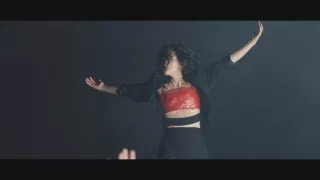 Anna Calvi: Pařížský koncert