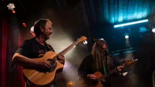Doupě hitů (7/12)