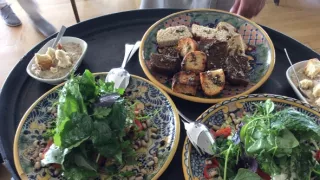 Vůně krétské kuchyně s Miroslavem Donutilem