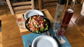 Vůně krétské kuchyně s Miroslavem Donutilem