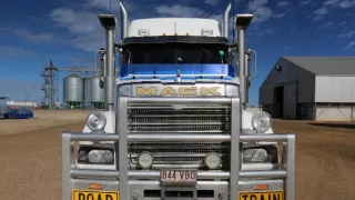 Veľké stroje zblízka II