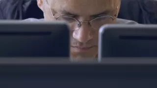 Továrny na nevědomost