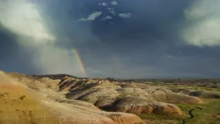 Pestrobarevný svět