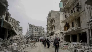 Ruiny: História súčasného bojovania