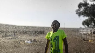 H2O: Molekula života (2/3)