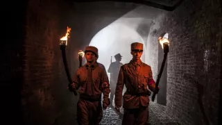 Hitlerov kruh zla (4/10)