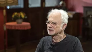 Na plovárně s Johnem Adamsem