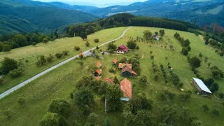 Pešo pekne po česky (1/2)