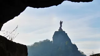 Pešo pekne po česky (1/2)