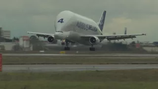 Nákladné kolosy v oblakoch