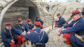 LEGIE 100 - Krvavá francouzská pole