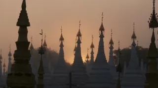Myanmar, ve stínu barmských pagod