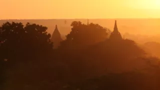 Myanmar, ve stínu barmských pagod