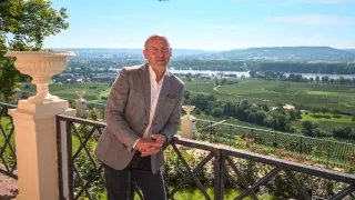 Vínorodé brehy Rýna (2/7)