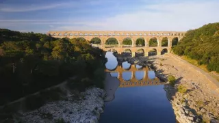 Megamosty: Oblúky nad priepasťou