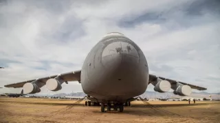 Uvnitř mocných strojů (4)