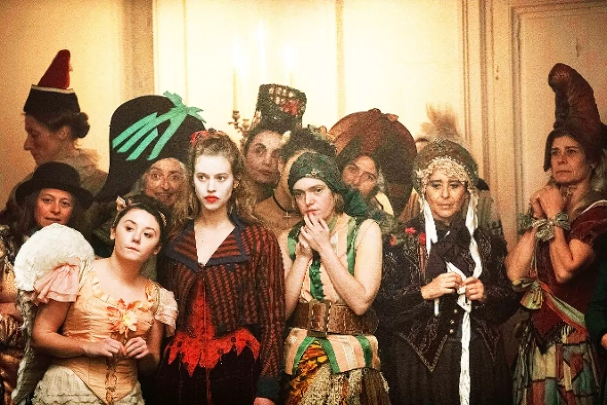 Bál šialených žien (Le bal des folles), 2021 - fotogaléria