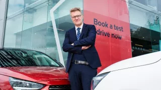 Utajený veľký šéf (1)