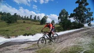 Svetom na bicykli (4/8)