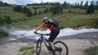 Svetom na bicykli (4/8)