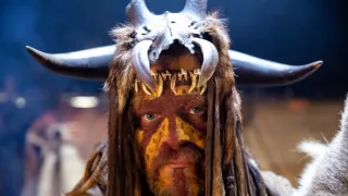 Ben Fogl a ľudia žijúci v divočine VIII (6)