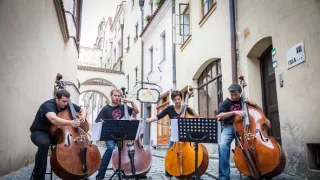 Filharmonici na ulici