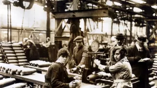 Vojnové továrne II (4)