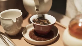 Jedna šálka, tisíc príbehov