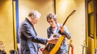 Ronnie Wood: Někdo tam nahoře mě má rád