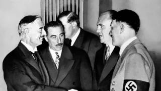 1938: Chamberlain chce mier s Hitlerom