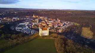 Pešo pekne po česky (2/2)