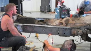 Bratři v dieselu (7)