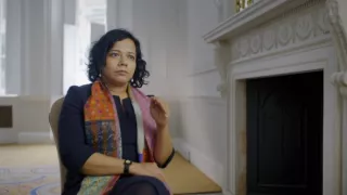 Alžbeta I. a Alžbeta II., zlaté kráľovné (1/2)