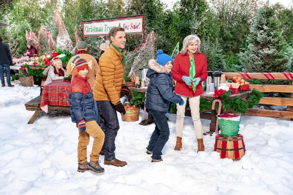 Čas vianočných zázrakov (A Godwink Christmas: Second Chance, First Love), 2020 - fotogaléria