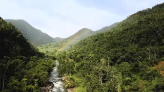 Malé Antily, tepajúce srdce