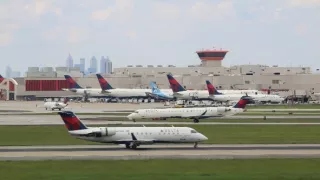 Tajemství nejrušnějšího letiště na světě