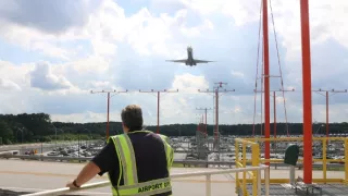 Tajemství nejrušnějšího letiště na světě