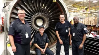 Tajemství nejrušnějšího letiště na světě