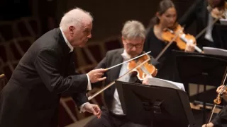 Barenboim řídí Staatskapelle Berlín