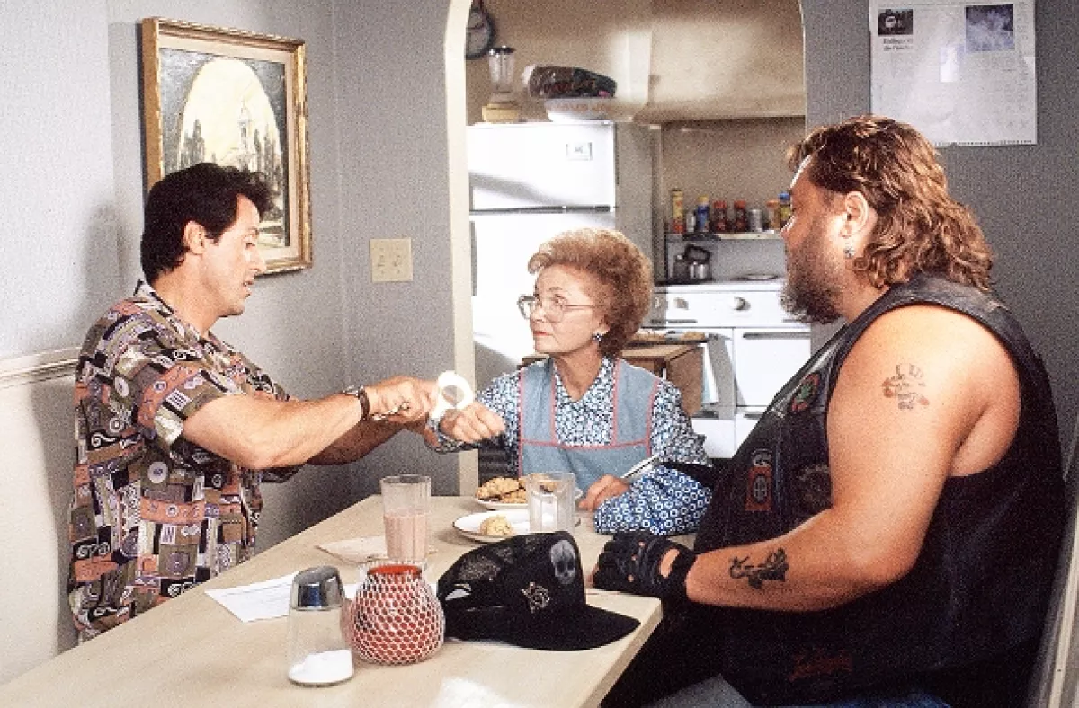 Stoj, lebo mamička vystrelí! (Stop! or My Mom Will Shoot), 1992 - fotogaléria