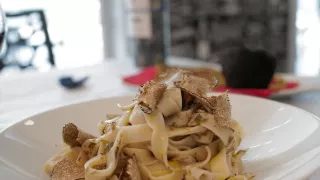Manu a Matěj na cestě podél Apenin (4/10)