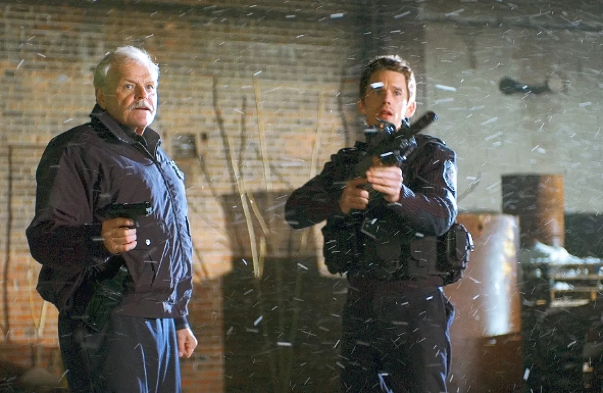 Prepadnutie v 13. okrsku (Assault on Precinct 13), 2005 - fotogaléria
